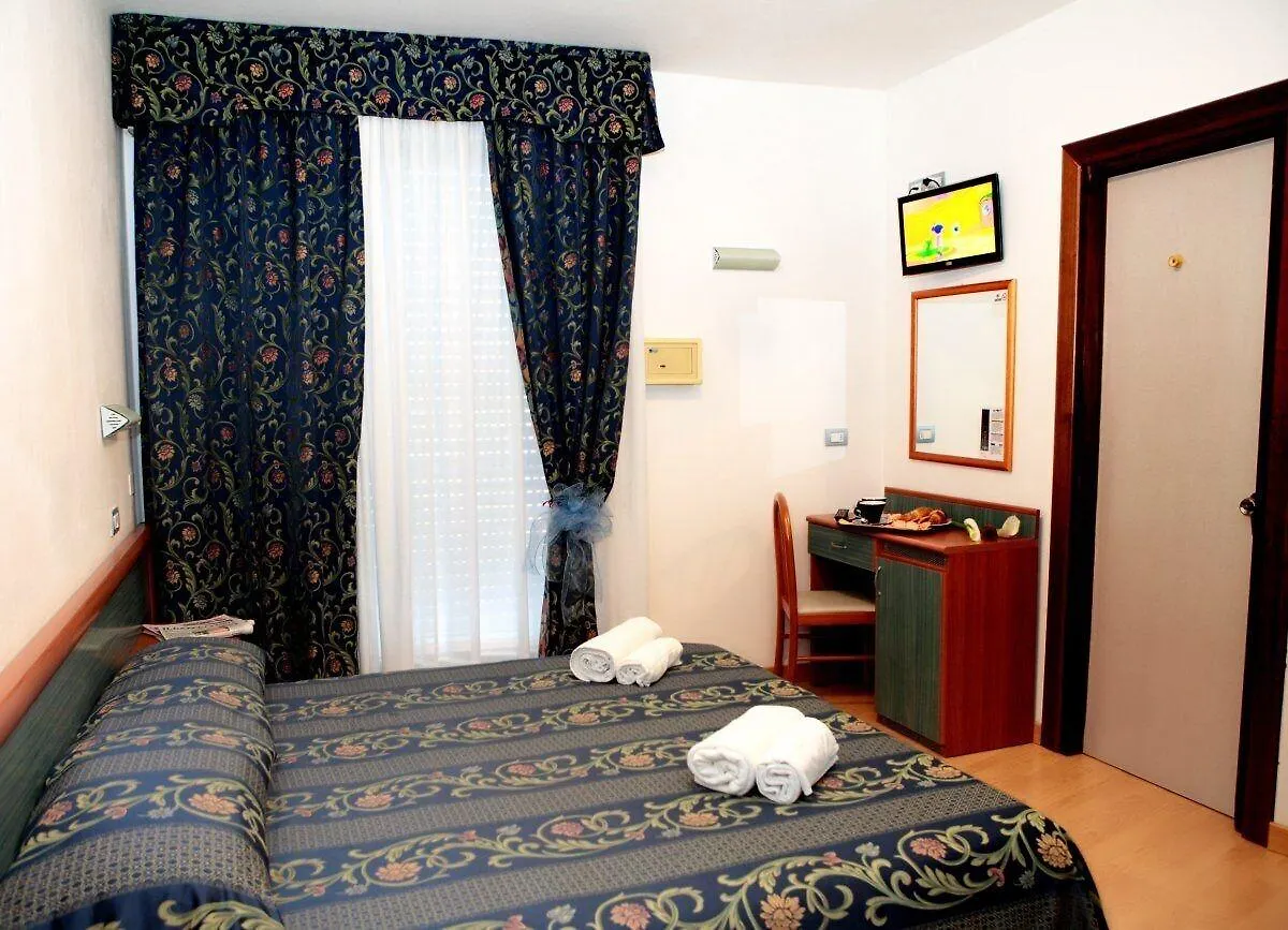 Hotel American Lido di Jesolo 3*,  Italy